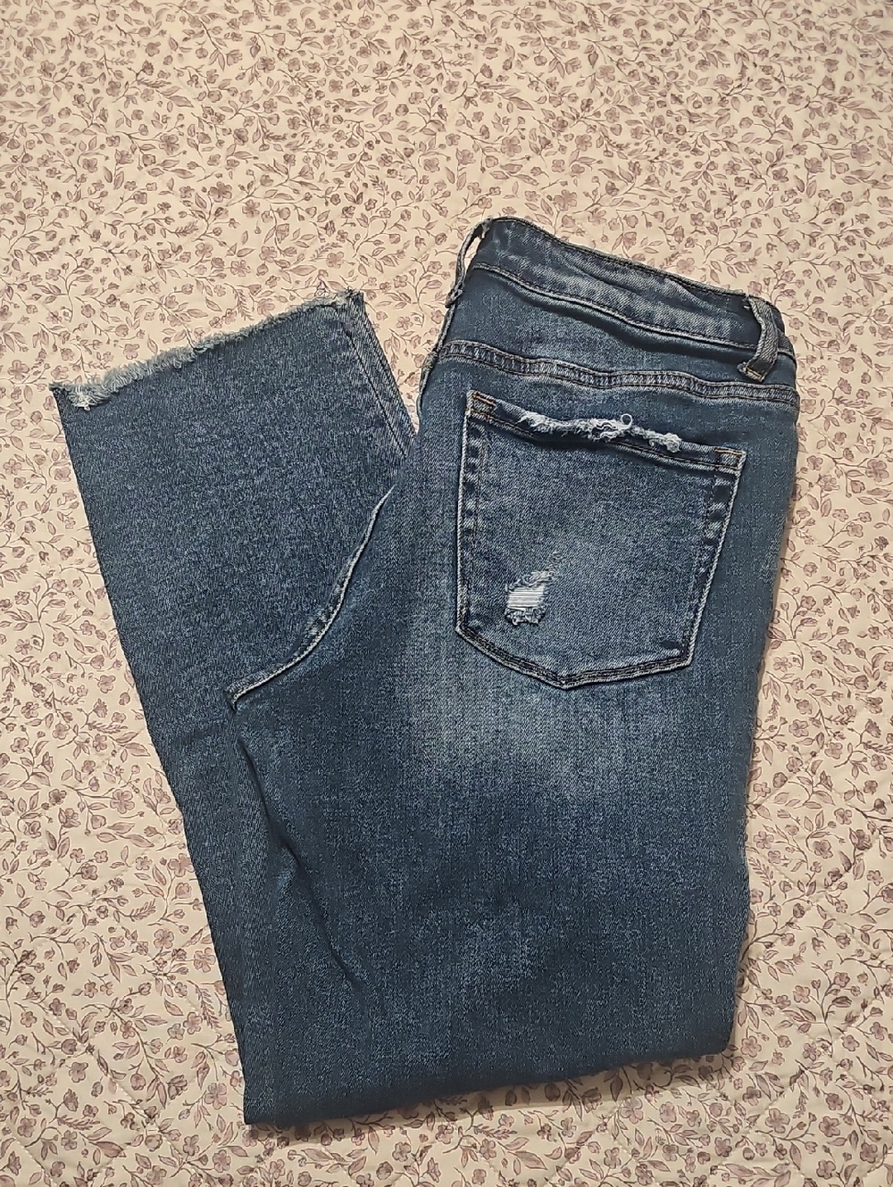 Vervet Distressed Straight Leg Jeans